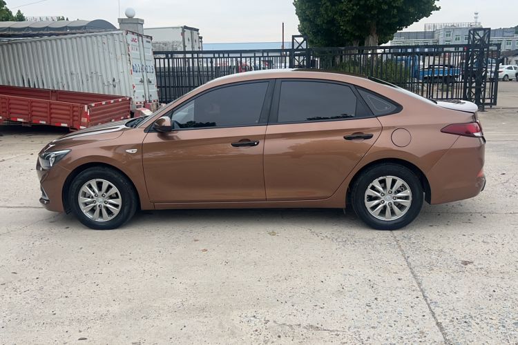 Used Hyundai Celesta 2018 1.6L Automatic GL Enjoyment Edition China VI compliant Exterior 5