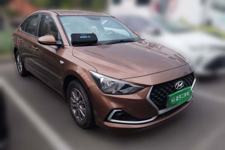 Used Hyundai Celesta 2018 1.6L Automatic GL Enjoyment Version China V Standard Front Right 45 Deg