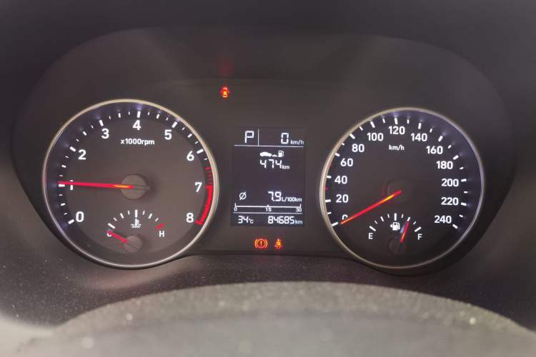 Used Hyundai Celesta 2018 1.6L Automatic GL Enjoyment Version China V Standard Instrument Cluster