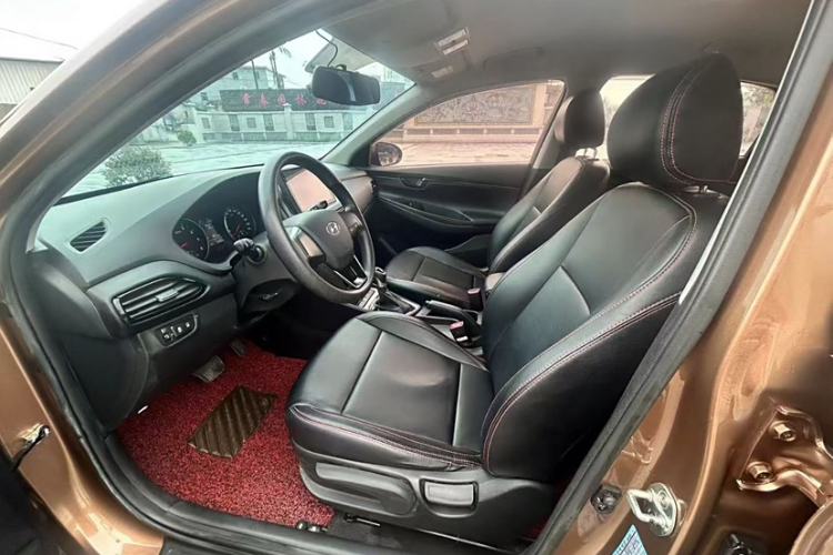 Used Hyundai Celesta 2018 1.6L Automatic GL Enjoyment Version China V Standard Interior 5