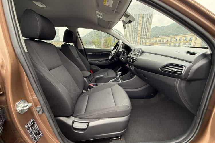 Used Hyundai Celesta 2018 1.6L Automatic GL Enjoyment Version China V Standard Right Front Seat