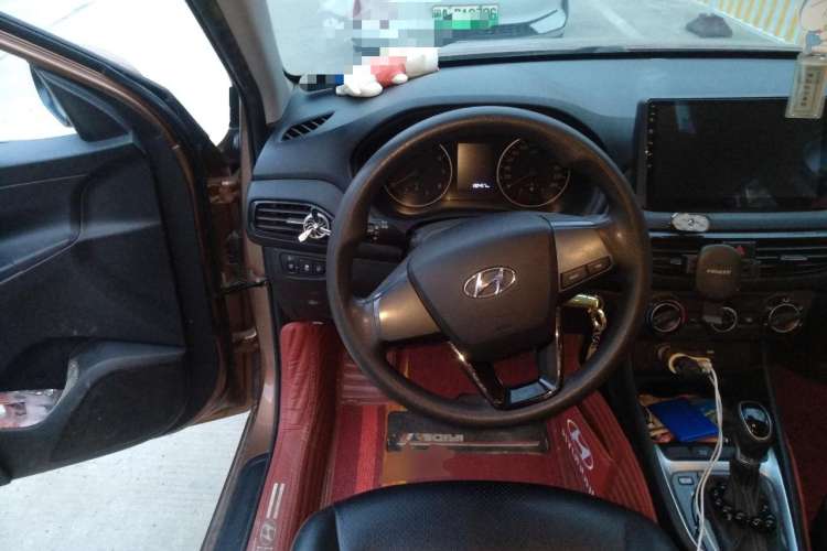 Used Hyundai Celesta 2018 1.6L Automatic GL Enjoyment Version China V Standard Steering Wheel