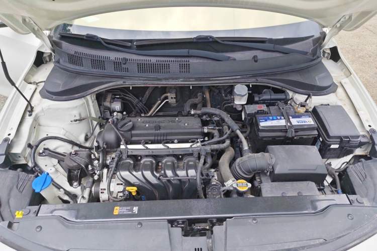 Used Hyundai Celesta 2018 1.6L Automatic GL Enjoyment Edition China VI compliant Engine Bay