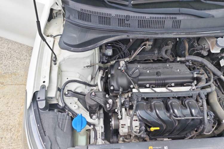 Used Hyundai Celesta 2018 1.6L Automatic GL Enjoyment Edition China VI compliant Engine Bay Right