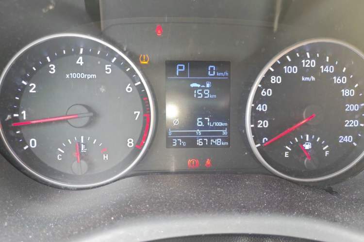 Used Hyundai Celesta 2018 1.6L Automatic GL Enjoyment Edition China VI compliant Instrument Cluster
