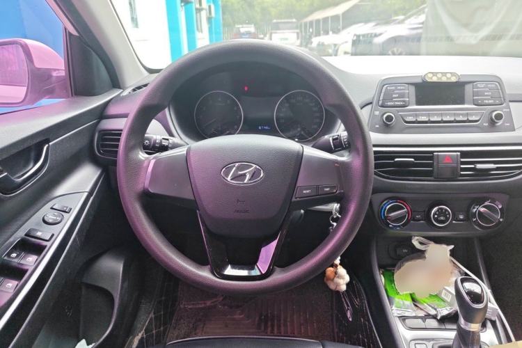 Used Hyundai Celesta 2018 1.6L Automatic GL Enjoyment Edition China VI compliant Steering Wheel