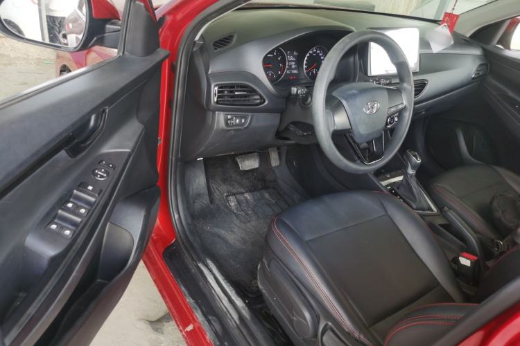 Used Hyundai Celesta 2018 1.6L Automatic GL Enjoyment Edition China VI compliant Driver Seat