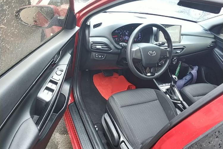Used Hyundai Celesta 2018 1.6L Automatic GL Enjoyment Edition China VI compliant Driver Seat