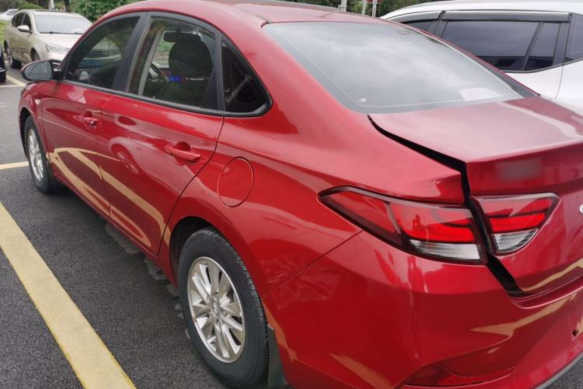 Used Hyundai Celesta 2018 1.6L Automatic GL Enjoyment Edition China VI compliant Exterior 3