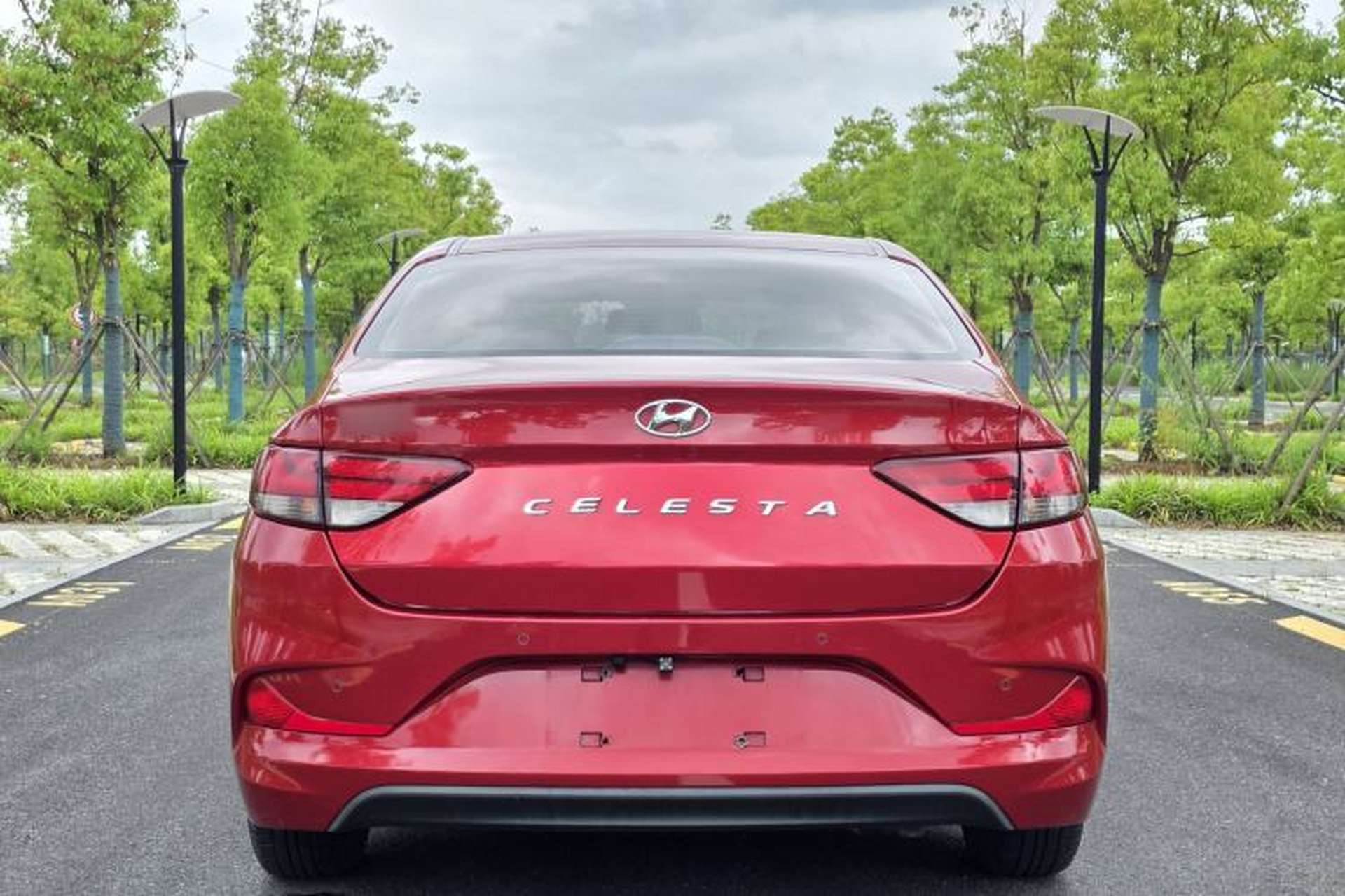 Used Hyundai Celesta 2018 1.6L Automatic GL Enjoyment Edition China VI compliant Exterior 4