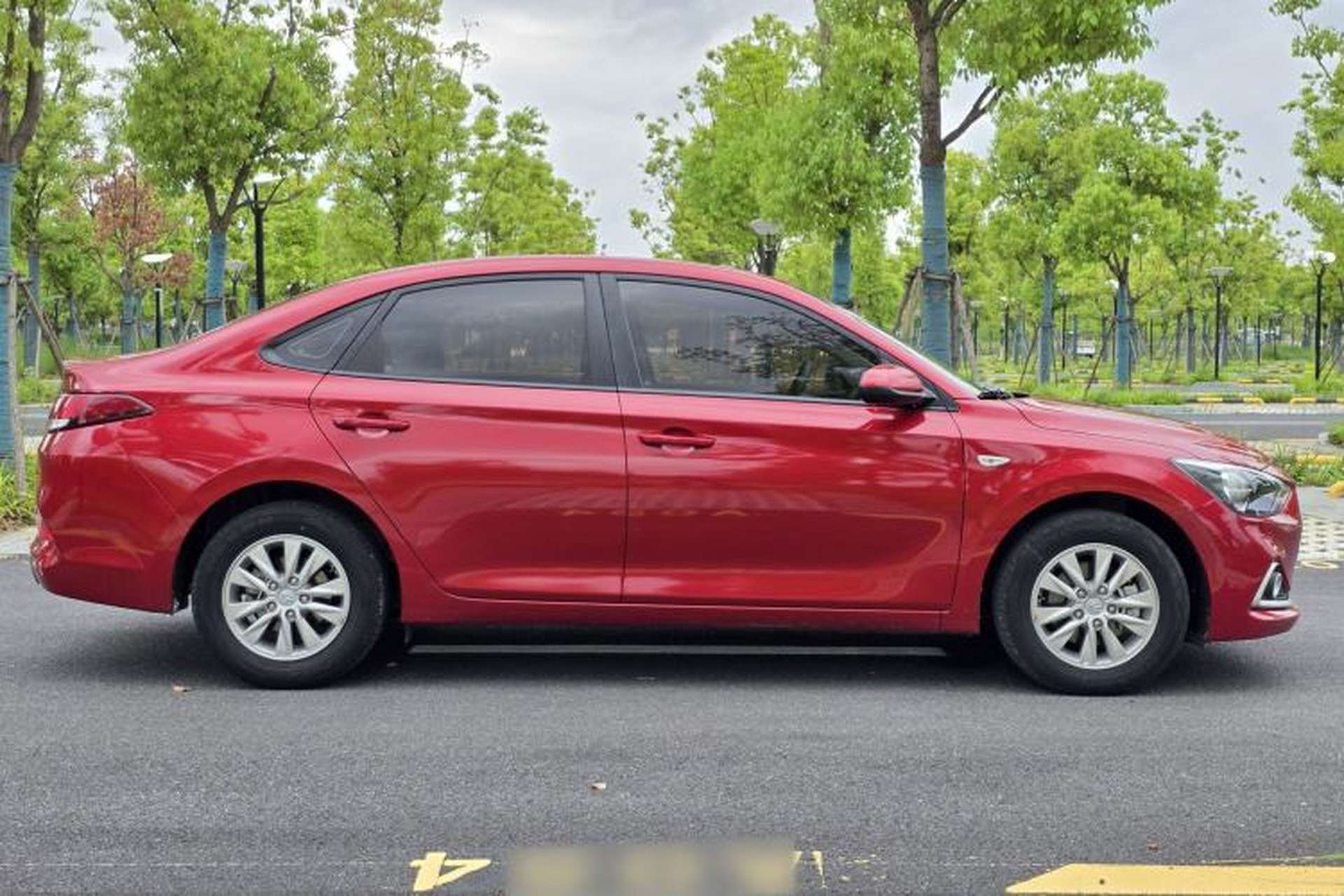 Used Hyundai Celesta 2018 1.6L Automatic GL Enjoyment Edition China VI compliant Exterior 7