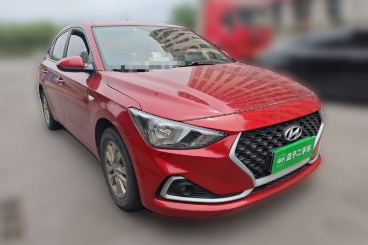 Used Hyundai Celesta 2018 1.6L Automatic GL Enjoyment Edition China VI compliant Front Right 45 Deg