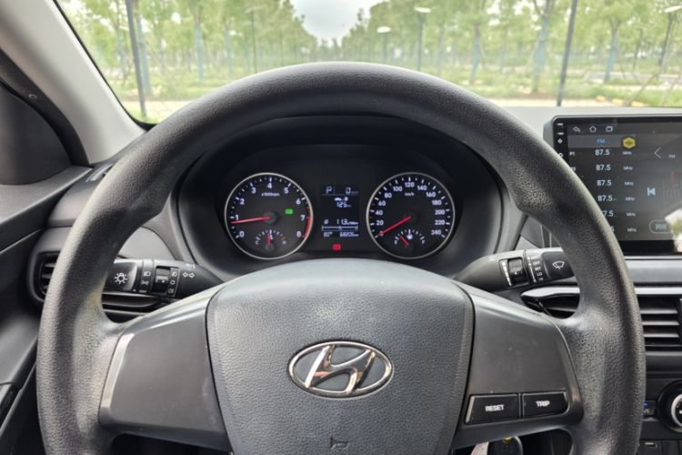Used Hyundai Celesta 2018 1.6L Automatic GL Enjoyment Edition China VI compliant Instrument Cluster