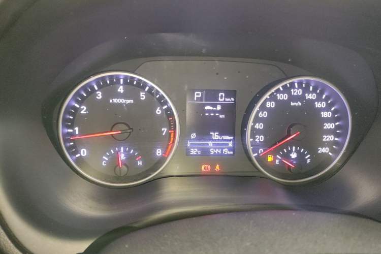 Used Hyundai Celesta 2018 1.6L Automatic GL Enjoyment Edition China VI compliant Instrument Cluster