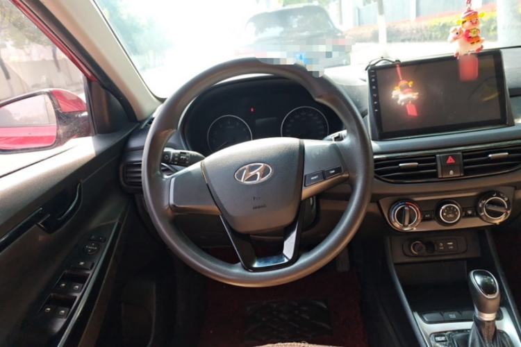 Used Hyundai Celesta 2018 1.6L Automatic GL Enjoyment Version China V Standard Interior 3
