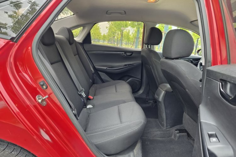 Used Hyundai Celesta 2018 1.6L Automatic GL Enjoyment Edition China VI compliant Interior 7