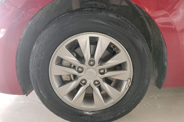 Used Hyundai Celesta 2018 1.6L Automatic GL Enjoyment Edition China VI compliant Left Front Wheel Hub