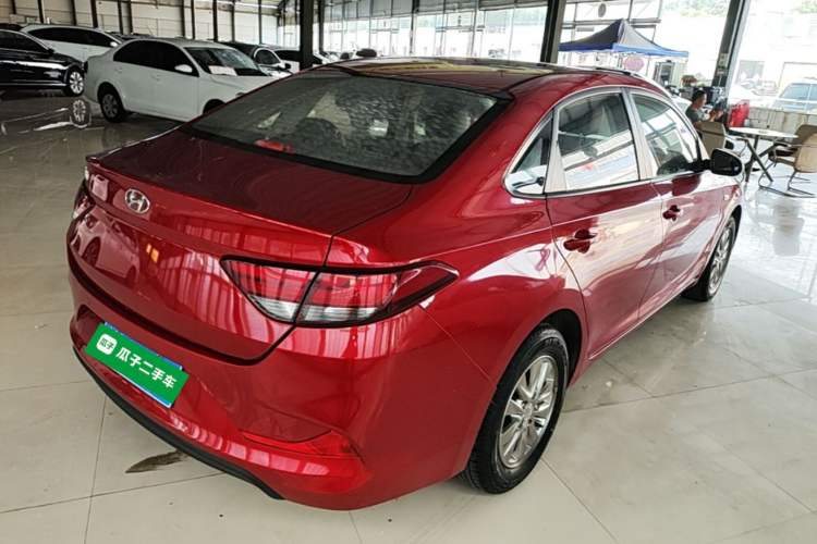 Used Hyundai Celesta 2018 1.6L Automatic GL Enjoyment Edition China VI compliant Rear Right 45 Deg
