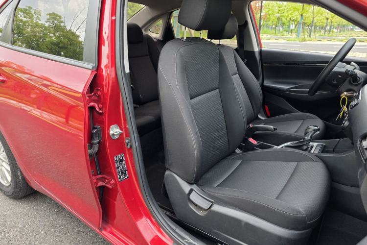 Used Hyundai Celesta 2018 1.6L Automatic GL Enjoyment Edition China VI compliant Right Front Seat