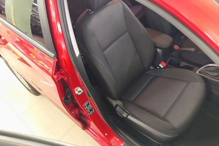 Used Hyundai Celesta 2018 1.6L Automatic GL Enjoyment Version China V Standard Right Front Seat