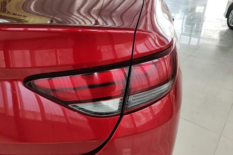 Used Hyundai Celesta 2018 1.6L Automatic GL Enjoyment Edition China VI compliant Right Rear Taillight