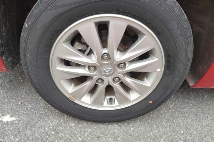 Used Hyundai Celesta 2018 1.6L Automatic GL Enjoyment Edition China VI compliant Right Rear Wheel Hub