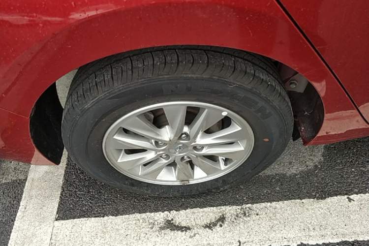 Used Hyundai Celesta 2018 1.6L Automatic GL Enjoyment Edition China VI compliant Right Rear Wheel Hub