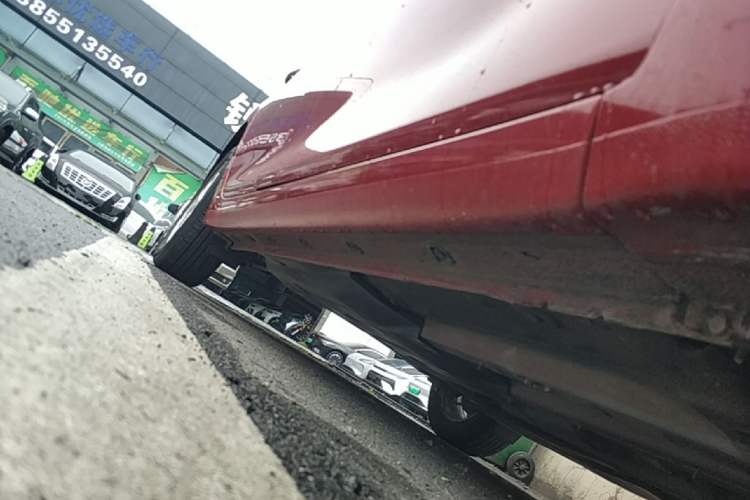 Used Hyundai Celesta 2018 1.6L Automatic GL Enjoyment Edition China VI compliant Right Side Sill