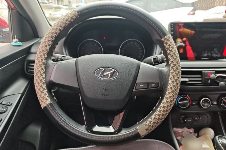 Used Hyundai Celesta 2018 1.6L Automatic GL Enjoyment Edition China VI compliant Steering Wheel