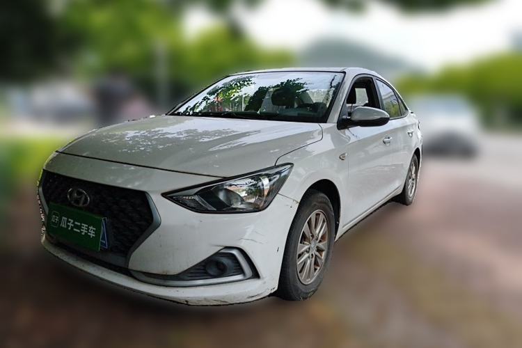 Used Hyundai Celesta 2018 1.6L Automatic GL Enjoyment Edition China VI compliant Guazi used car, China used car export, Used car for sale, Used Hyundai cars, Cheapest cars for sale