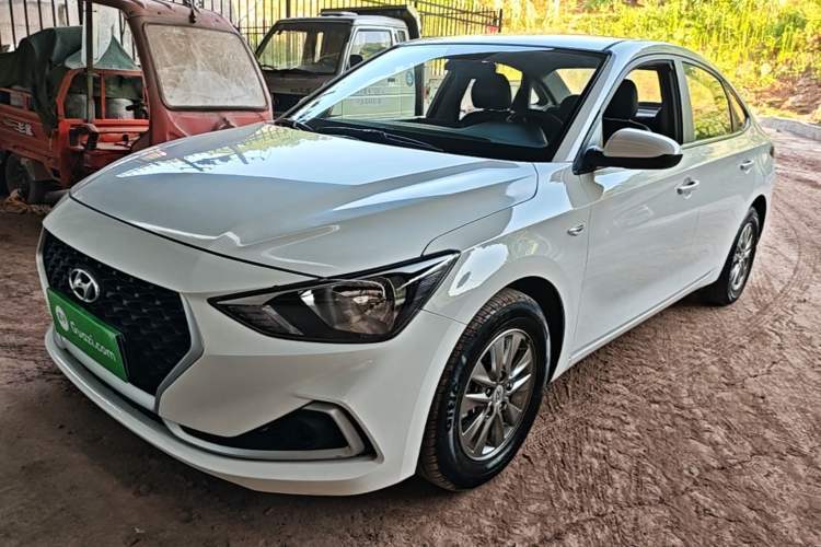 Used Hyundai Celesta 2018 1.6L Automatic GL Enjoyment Edition China VI compliant Guazi used car, China used car export, Used car for sale, Used cars, Cheapest cars for sale