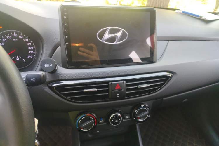 Used Hyundai Celesta 2018 1.6L Automatic GL Enjoyment Version China V Standard Audio And AC Panel