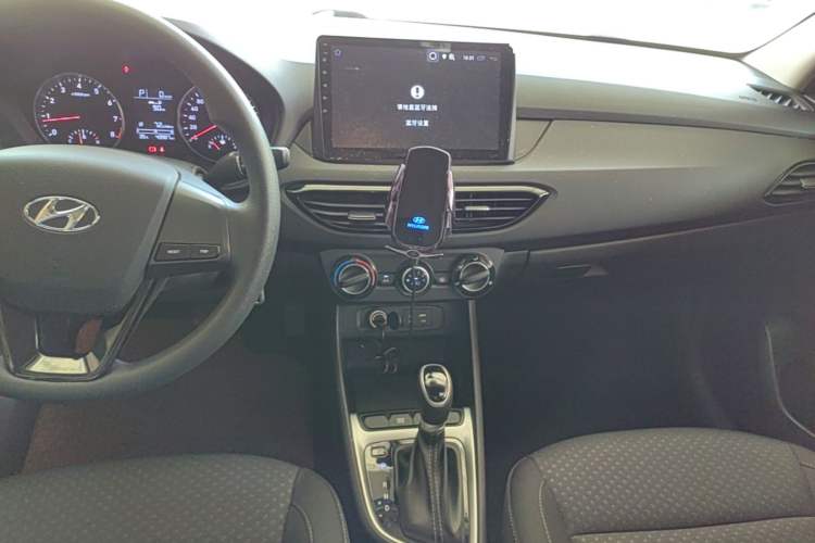 Used Hyundai Celesta 2018 1.6L Automatic GL Enjoyment Version China V Standard Audio And AC Panel