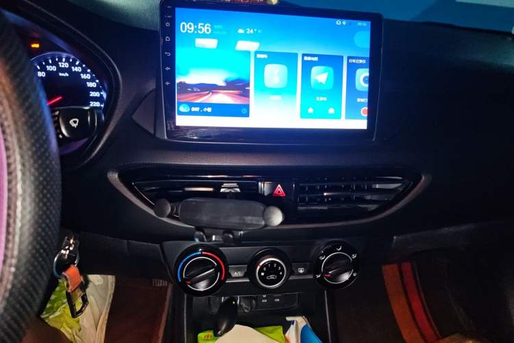 Used Hyundai Celesta 2018 1.6L Automatic Enjoyment Version GLS China VI Standard Audio And AC Panel