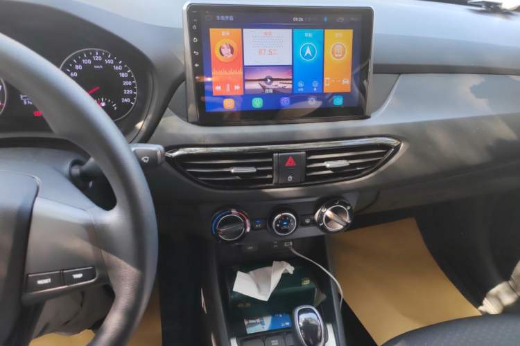 Used Hyundai Celesta 2018 1.6L Automatic GL Enjoyment Version China V Standard Audio And AC Panel
