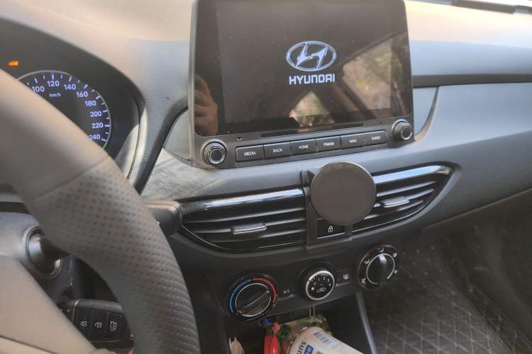 Used Hyundai Celesta 2018 1.6L Automatic GL Enjoyment Version China V Standard Audio And AC Panel