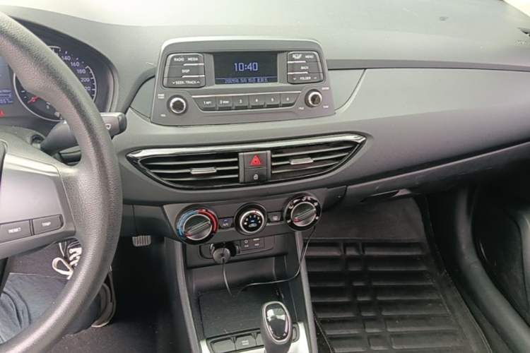 Used Hyundai Celesta 2018 1.6L Automatic GL Enjoyment Edition China VI compliant Audio And AC Panel
