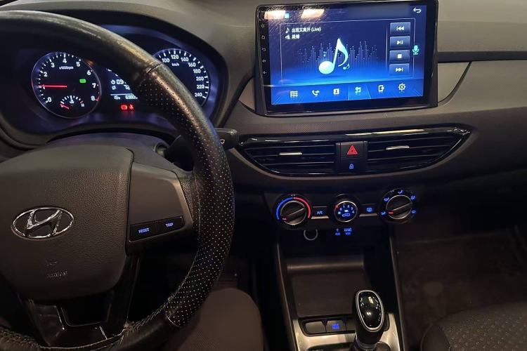 Used Hyundai Celesta 2018 1.6L Automatic GL Enjoyment Version China V Standard Audio And AC Panel