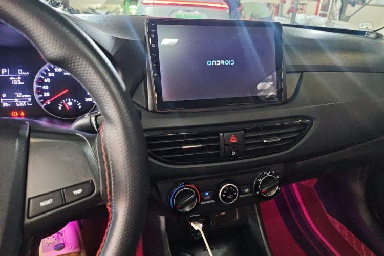 Used Hyundai Celesta 2018 1.6L Automatic GL Enjoyment Edition China VI compliant Audio And AC Panel