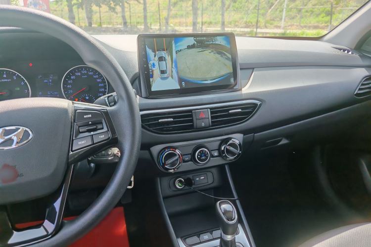 Used Hyundai Celesta 2018 1.6L Automatic GL Enjoyment Edition China VI compliant Audio And AC Panel