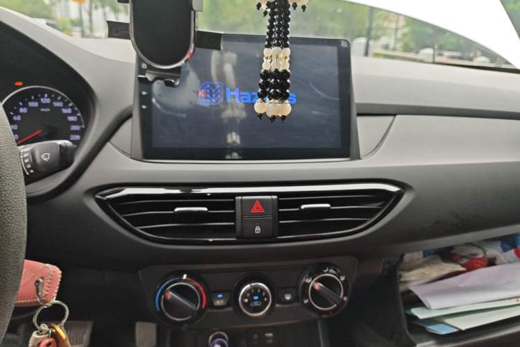 Used Hyundai Celesta 2018 1.6L Automatic GL Enjoyment Version China V Standard Audio And AC Panel