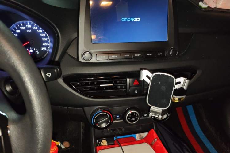 Used Hyundai Celesta 2018 1.6L Automatic GL Enjoyment Edition China VI compliant Audio And AC Panel