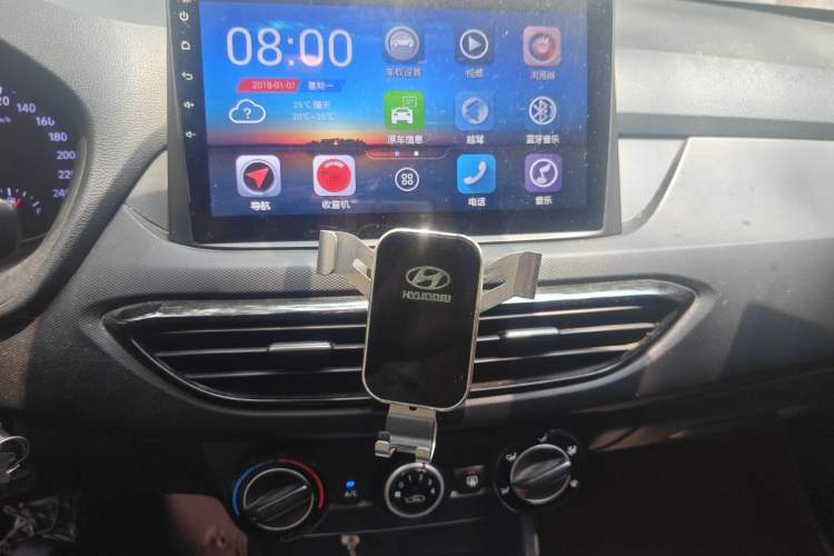 Used Hyundai Celesta 2018 1.6L Automatic GL Enjoyment Edition China VI compliant Audio And AC Panel