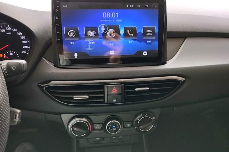Used Hyundai Celesta 2018 1.6L Automatic GL Enjoyment Version China V Standard Audio And AC Panel