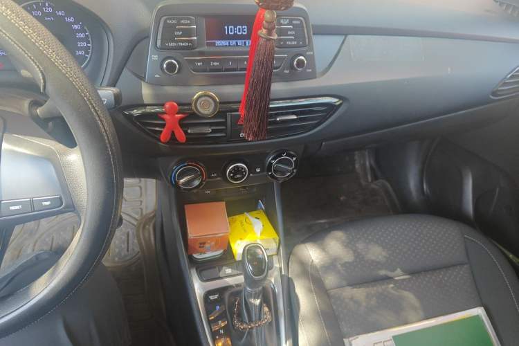 Used Hyundai Celesta 2018 1.6L Automatic GL Enjoyment Edition China VI compliant Audio And AC Panel