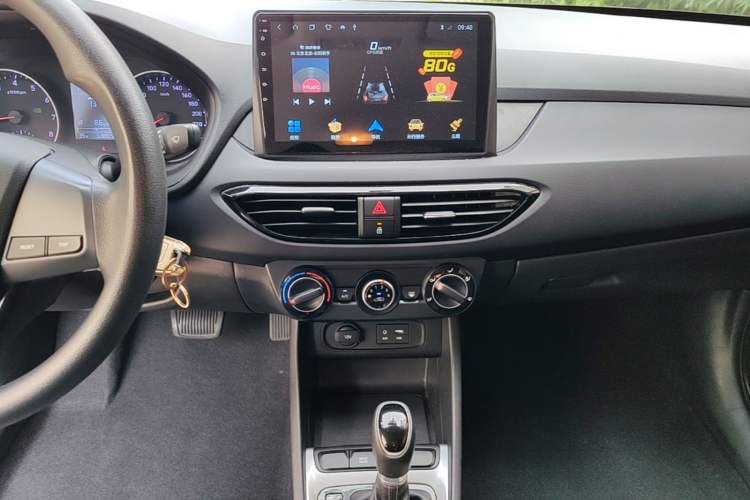 Used Hyundai Celesta 2018 1.6L Automatic GL Enjoyment Edition China VI compliant Audio And AC Panel