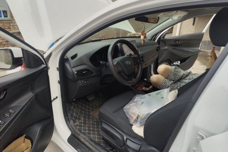 Used Hyundai Celesta 2018 1.6L Automatic GL Enjoyment Edition China VI compliant Driver Seat