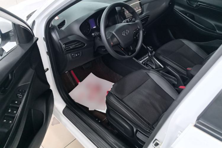 Used Hyundai Celesta 2018 1.6L Automatic GL Enjoyment Edition China VI compliant Driver Seat