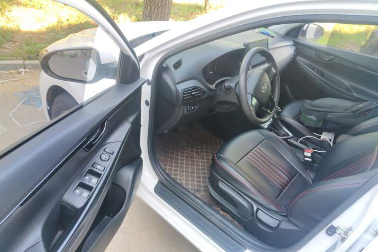Used Hyundai Celesta 2018 1.6L Automatic GL Enjoyment Version China V Standard Driver Seat