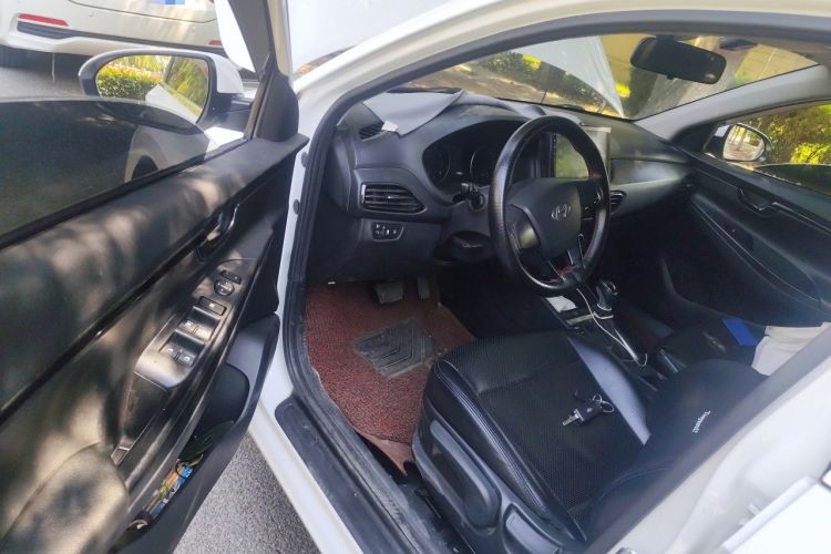 Used Hyundai Celesta 2018 1.6L Automatic GL Enjoyment Version China V Standard Driver Seat